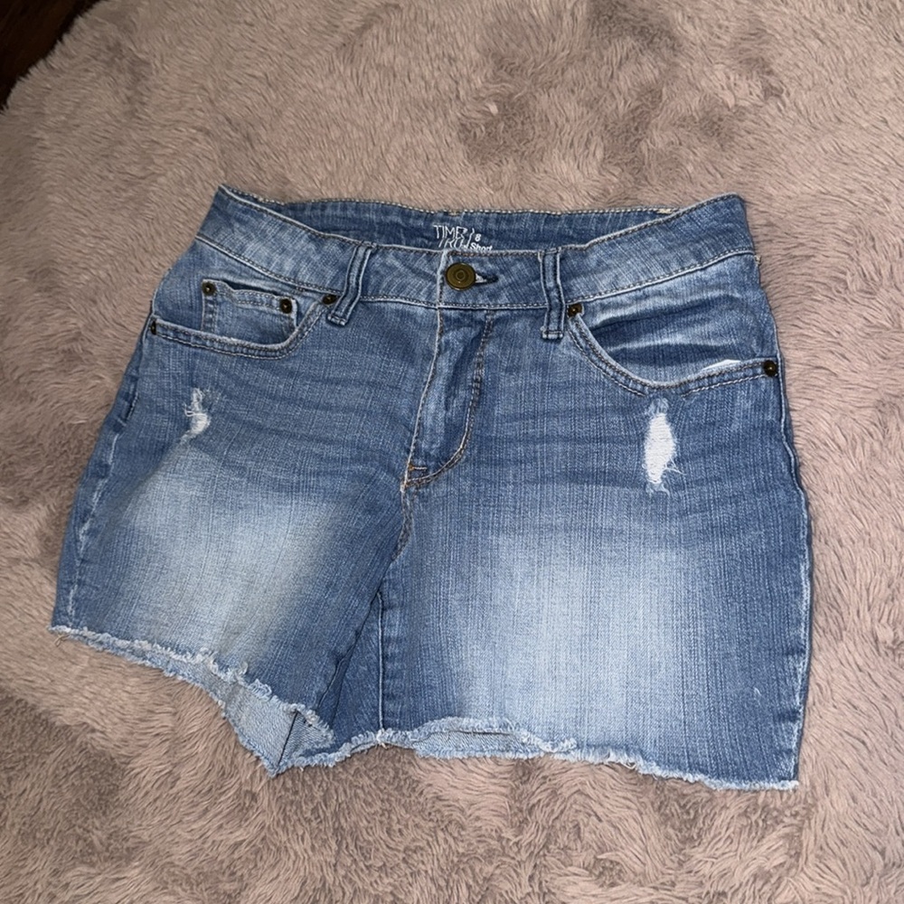 Time and Tru denim cutoff shorts women’s blue jean distressed shorts 8 short - Picture 6 of 6